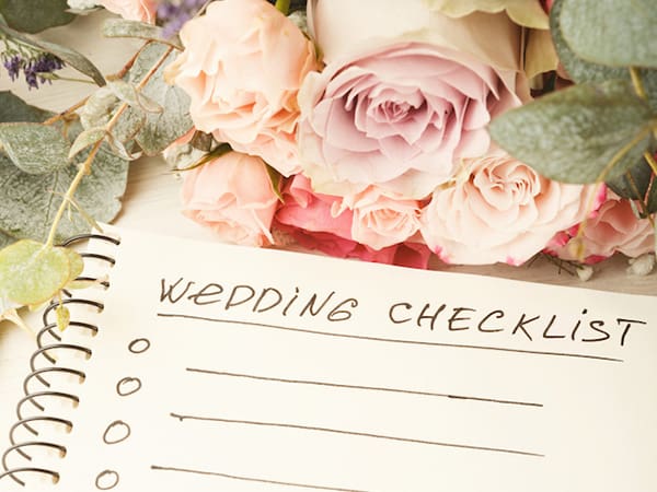 Essential wedding planning tips